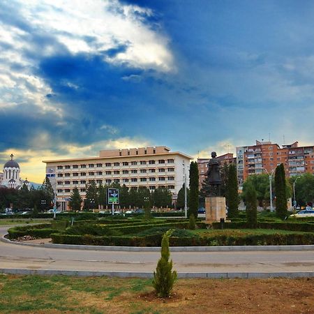 Hotel Rusca Hunedoara Exterior foto