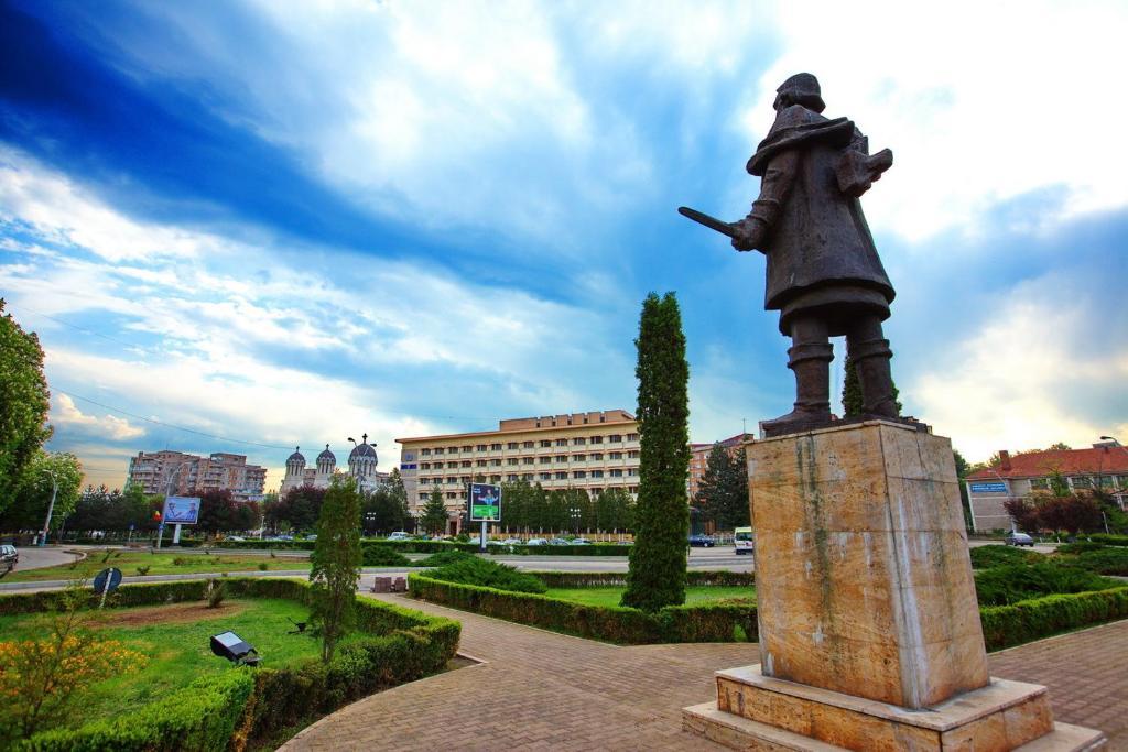 Hotel Rusca Hunedoara Exterior foto